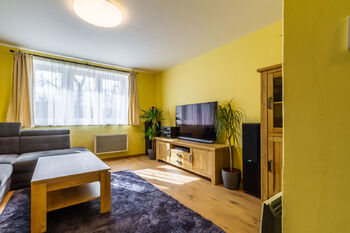 Prodej bytu 2+1 v osobním vlastnictví 62 m², Praha 4 - Modřany