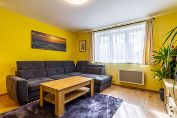 Prodej bytu 2+1 v osobním vlastnictví 62 m², Praha 4 - Modřany