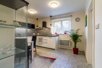 Prodej bytu 2+1 v osobním vlastnictví 62 m², Praha 4 - Modřany