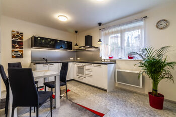 Prodej bytu 2+1 v osobním vlastnictví 62 m², Praha 4 - Modřany