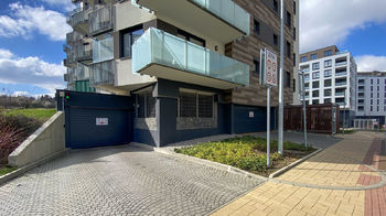 Prodej bytu 3+kk v osobním vlastnictví 97 m², Praha 5 - Hlubočepy