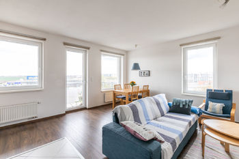 Obývací pokoj - Prodej bytu 2+kk v osobním vlastnictví 66 m², Praha 5 - Stodůlky