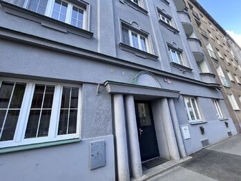 Pronájem bytu 2+1 v osobním vlastnictví 47 m², Praha 8 - Libeň