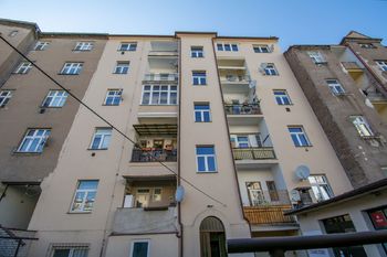 Prodej bytu 2+1 v osobním vlastnictví 89 m², Hradec Králové