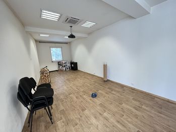 Pronájem kancelářských prostor 80 m², Vsetín