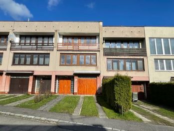 Prodej domu 175 m², Hluboš
