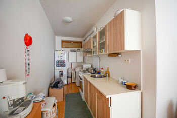 Prodej bytu 1+kk v osobním vlastnictví 45 m², Hradec Králové