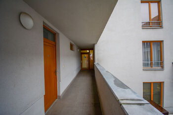 Prodej bytu 1+kk v osobním vlastnictví 45 m², Hradec Králové