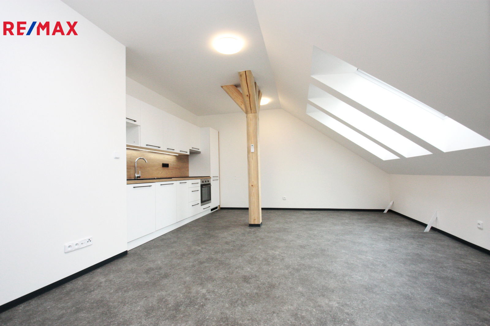Pronájem bytu 2+kk v osobním vlastnictví, 50 m2, Kolín