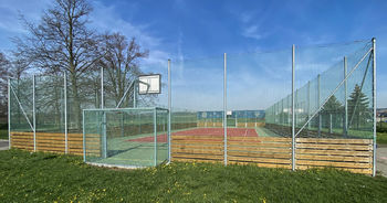 sportovní areál v obci - Prodej domu 220 m², Velké Přítočno
