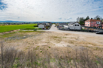Prodej pozemku 1100 m², Cerhovice