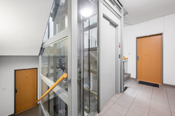 Prodej bytu 1+kk v osobním vlastnictví 36 m², Králův Dvůr