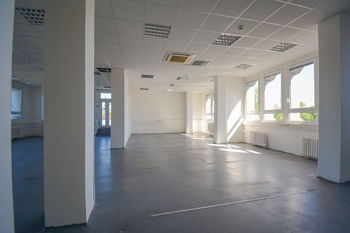 Pronájem kancelářských prostor 172 m², Hradec Králové