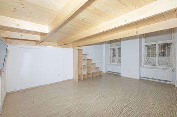 Pronájem bytu 3+kk v osobním vlastnictví 71 m², Praha 5 - Smíchov