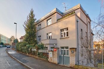 Prodej bytu 1+kk v osobním vlastnictví 25 m², Praha 8 - Libeň