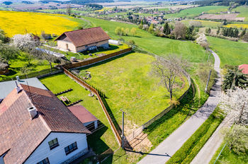 Prodej pozemku 1105 m², Hluboš