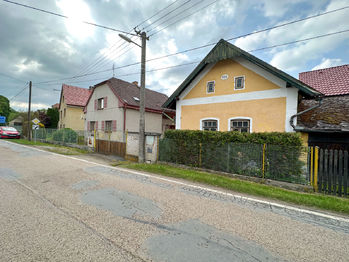 Prodej domu 300 m², Kocelovice