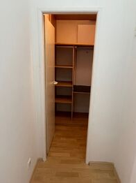 Šatna v bytě - Pronájem bytu 2+1 v osobním vlastnictví 39 m², Příbram