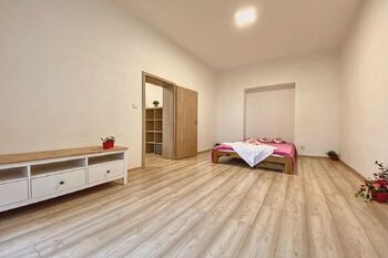 Pronájem bytu 2+kk v osobním vlastnictví 49 m², Brno