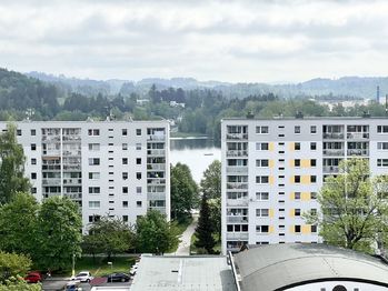 výhled z okna - Pronájem bytu 3+1 v osobním vlastnictví 60 m², Jablonec nad Nisou