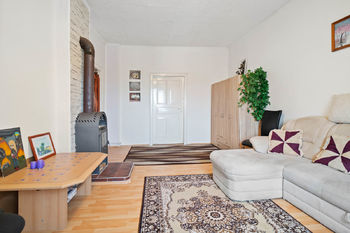 obývací pokoj 2 - Prodej domu 560 m², Světec
