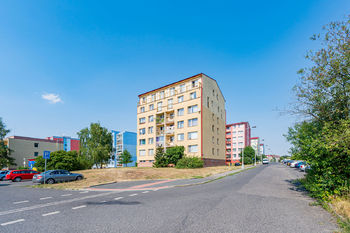 Prodej bytu 2+1 v osobním vlastnictví 51 m², Praha 9 - Újezd nad Lesy