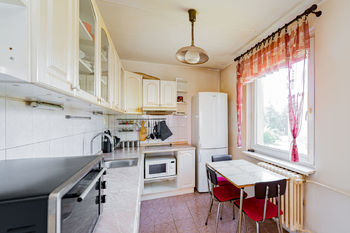 Prodej bytu 2+1 v osobním vlastnictví 51 m², Praha 9 - Újezd nad Lesy