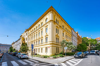 Prodej bytu 3+kk v osobním vlastnictví 73 m², Praha 7 - Bubeneč