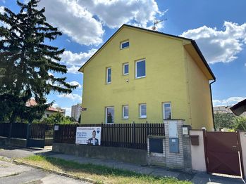 Pronájem domu 150 m², Praha 9 - Horní Počernice (