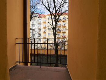 Pronájem bytu 1+1 v osobním vlastnictví 50 m², Praha 8 - Libeň