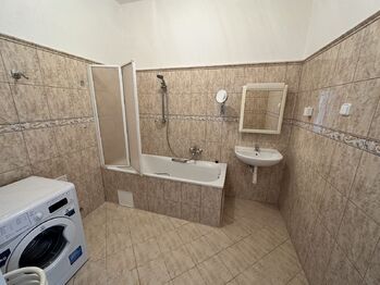 Pronájem bytu 2+1 v osobním vlastnictví 83 m², Praha 3 - Vinohrady