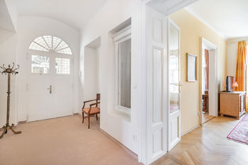 Prodej bytu 4+1 v osobním vlastnictví 113 m², Karlovy Vary