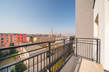 balkon - Prodej bytu 3+kk v osobním vlastnictví 104 m², Plzeň