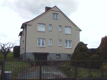 Prodej domu 298 m², Lnáře