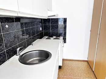 Prodej bytu 2+kk v osobním vlastnictví 45 m², Praha 5 - Stodůlky