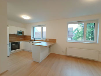 Pronájem bytu 1+kk v osobním vlastnictví 33 m², Praha 9 - Hloubětín