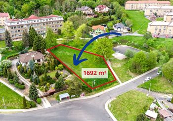 Prodej pozemku 1692 m², Košťany