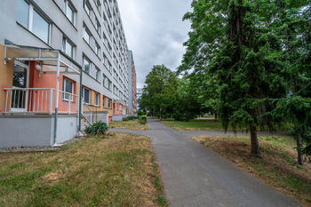 Okolí - Prodej bytu 3+1 v osobním vlastnictví 68 m², Praha 8 - Střížkov