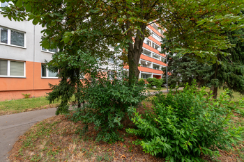 Okolí - Prodej bytu 3+1 v osobním vlastnictví 68 m², Praha 8 - Střížkov