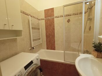 Pronájem bytu 2+kk v osobním vlastnictví 39 m², Praha 2 - Nusle