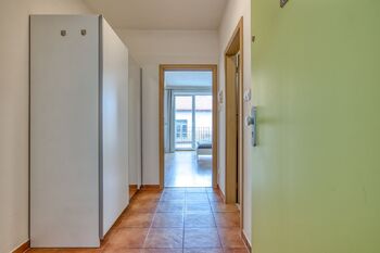 Předsíň - Pronájem bytu 1+kk v osobním vlastnictví 29 m², Plzeň