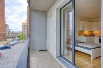 Lodžie - Pronájem bytu 1+kk v osobním vlastnictví 29 m², Plzeň