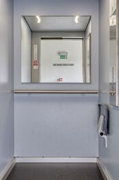 Výtah - Pronájem bytu 1+kk v osobním vlastnictví 29 m², Plzeň