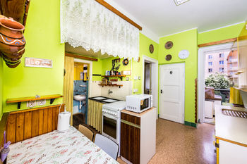 Byt 2.NP kuchyně  - Prodej nájemního domu 294 m², Teplice