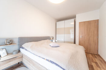 Pronájem bytu 2+kk v osobním vlastnictví 54 m², Praha 10 - Uhříněves