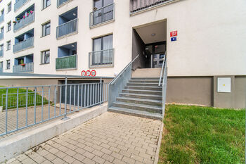 Pronájem bytu 2+kk v osobním vlastnictví 54 m², Praha 10 - Uhříněves