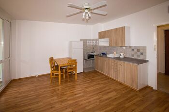 Pronájem bytu 1+kk v družstevním vlastnictví 27 m², Praha 4 - Kamýk