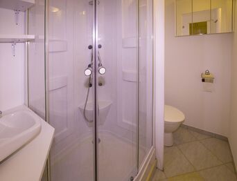 Pronájem bytu 1+kk v družstevním vlastnictví 27 m², Praha 4 - Kamýk