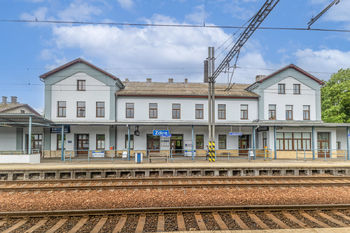 Ze Zdic je přímé vlakové spojení do Prahy - Prodej bytu 3+1 v osobním vlastnictví 99 m², Zdice