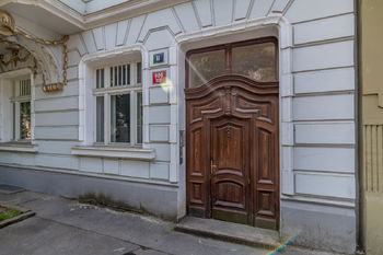 Prodej bytu 1+kk v osobním vlastnictví 43 m², Praha 7 - Bubeneč